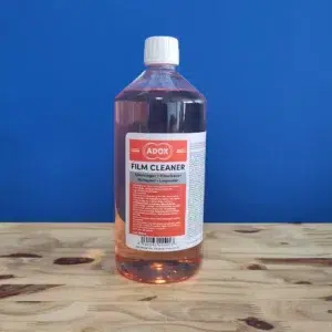 ADOX Film Cleaner : nettoyant pour négatifs (gras, traces de doigts)