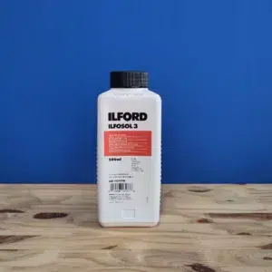 Ilford Ilfosol 3 : révélateur film liquide à grain fin (one-shot)